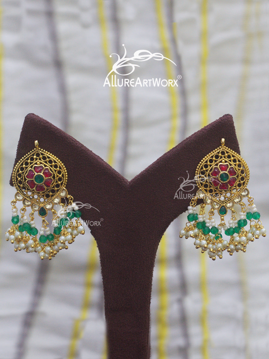 Traditional Choker